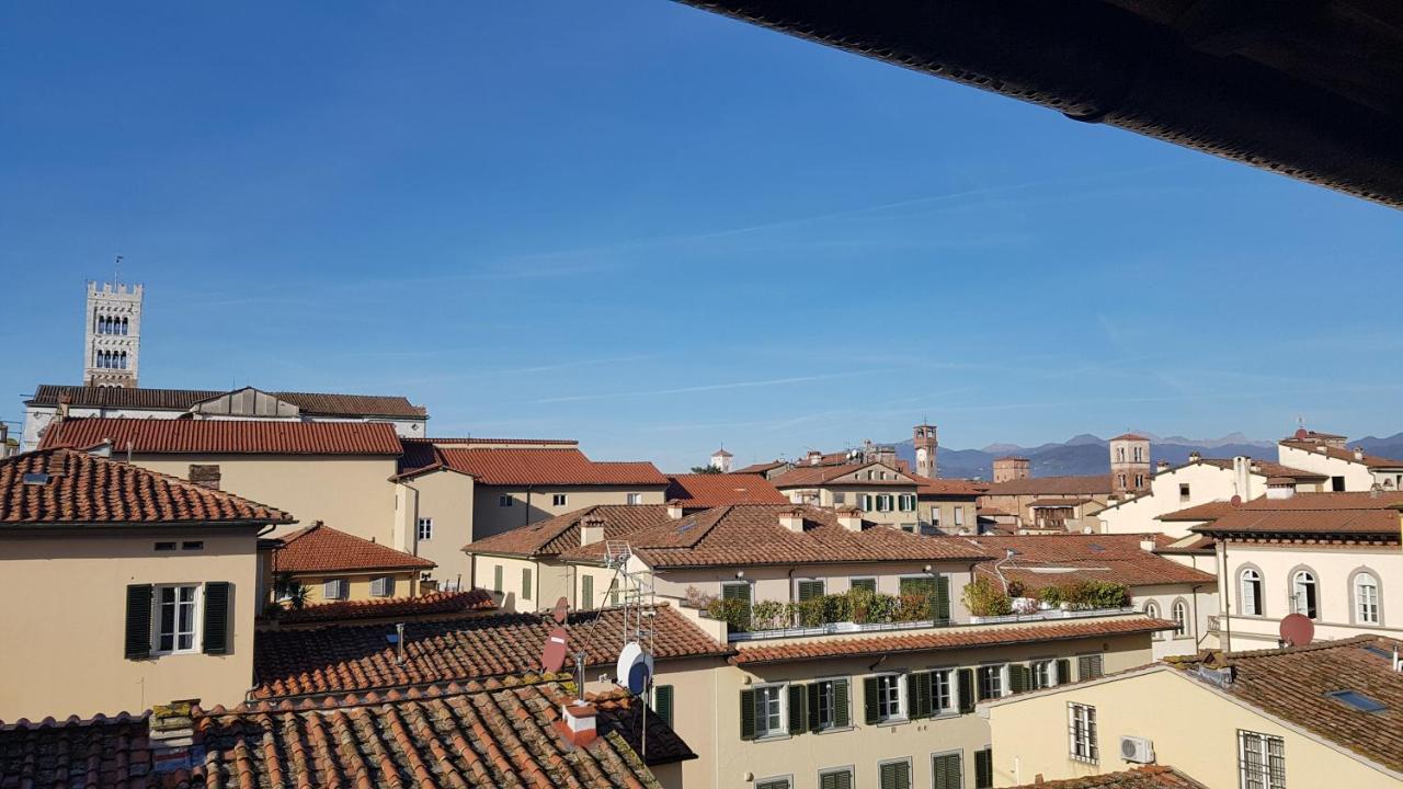 Апартаменты La Terrazza Fra Le Torri Лукка Экстерьер фото